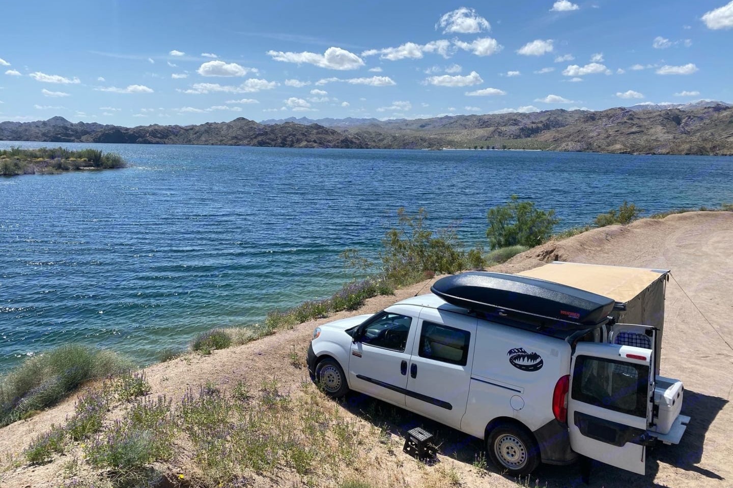 Marvelous Camper Van! Fully Stocked & Cozy Adventures with "Sharkey"