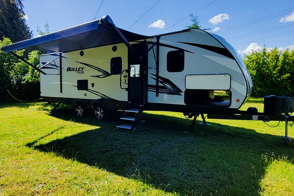 Vacation Ready - Keystone Bullet Travel Trailer!