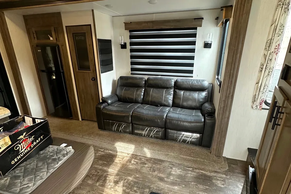 connar's Forest River 365wolfpack16 Fifth Wheel