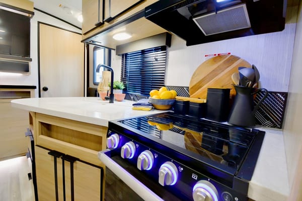 Say hello to "Wisdom"! Our 22 Radiance 28QD! Located near Table Rock Lake, Branson Missouri & Lake Of The Ozarks