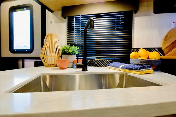 Say hello to "Wisdom"! Our 22 Radiance 28QD! Located near Table Rock Lake, Branson Missouri & Lake Of The Ozarks