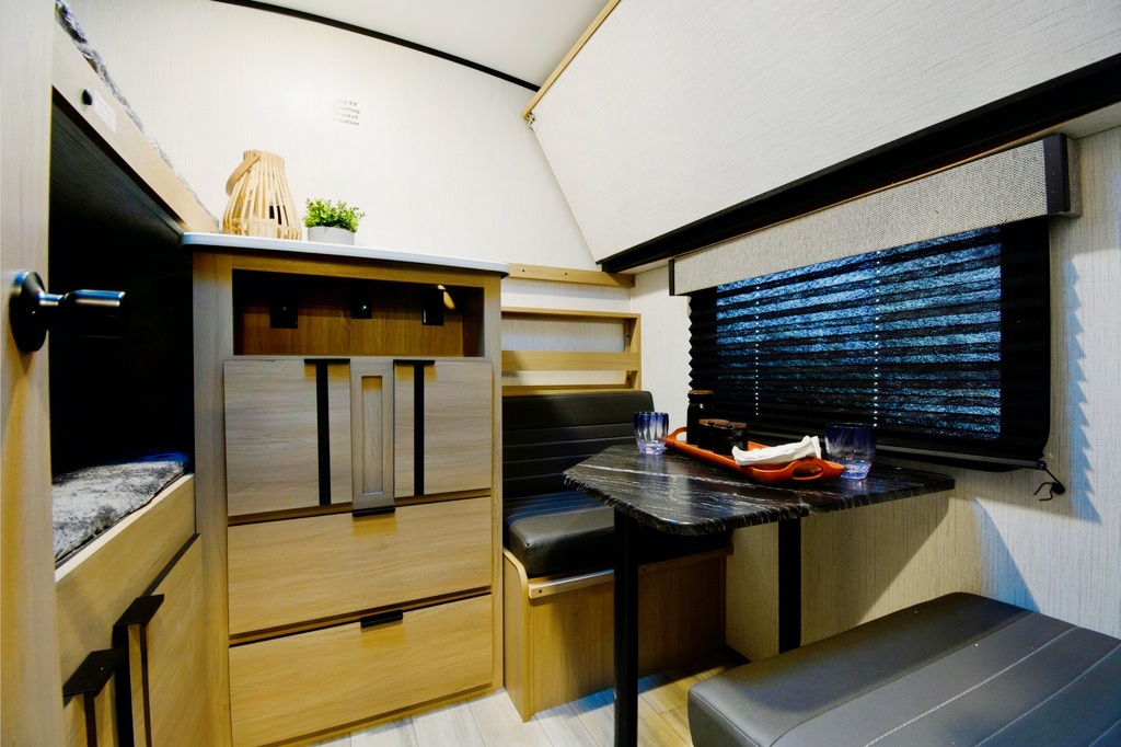 Say hello to "Wisdom"! Our 22 Radiance 28QD! Located near Table Rock Lake, Branson Missouri & Lake Of The Ozarks