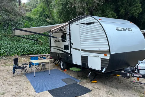 Muhanad's  Forest River  EVO Floorplan: 177BH  Travel Trailer