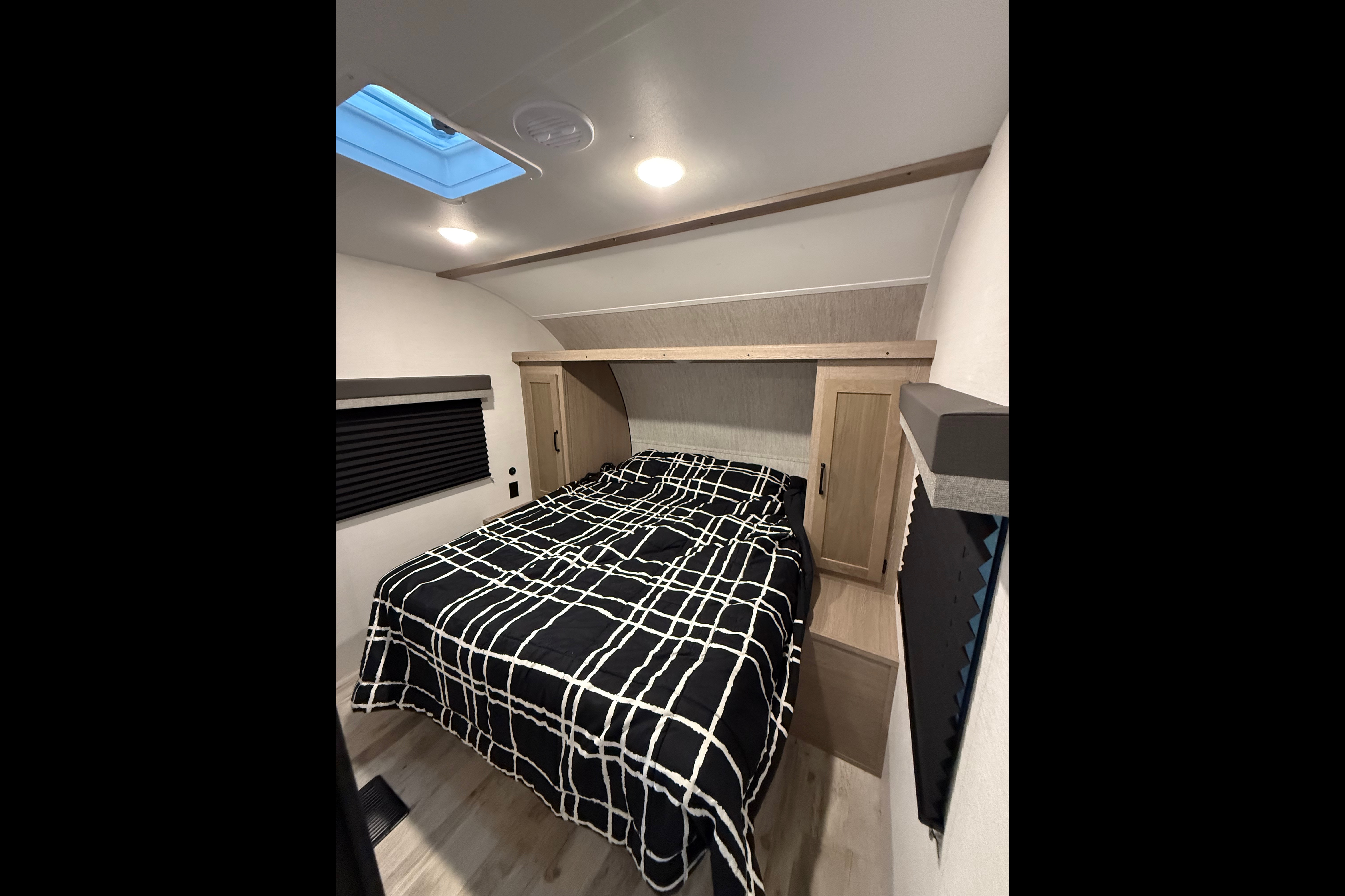 Brayden's Grand River 26 DB Travel Trailer