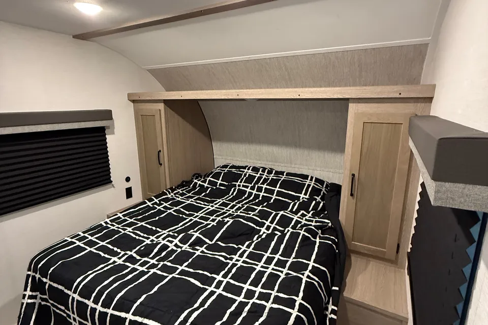 Brayden's Grand River 26 DB Travel Trailer