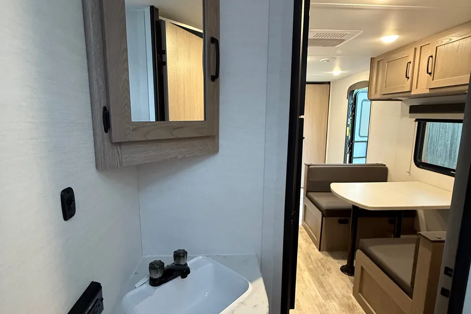 Brayden's Grand River 26 DB Travel Trailer
