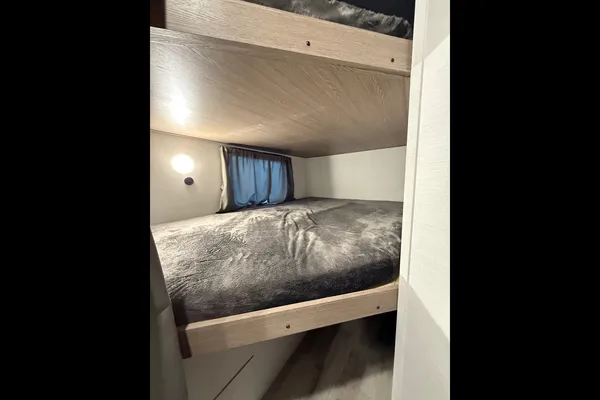 Brayden's Grand River 26 DB Travel Trailer