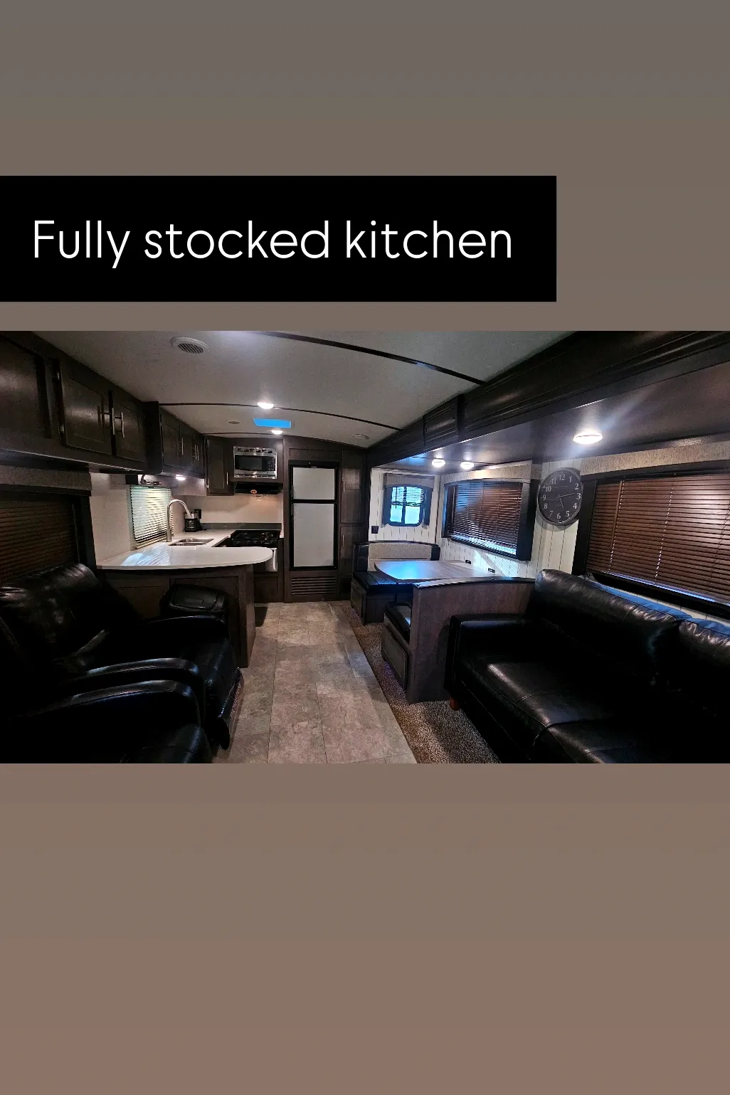 THE DELUXE Crossroads SUNSET TRAIL Travel Trailer