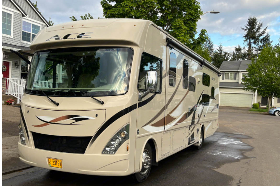 Richard’s Thor Motor Coach Ace Class A