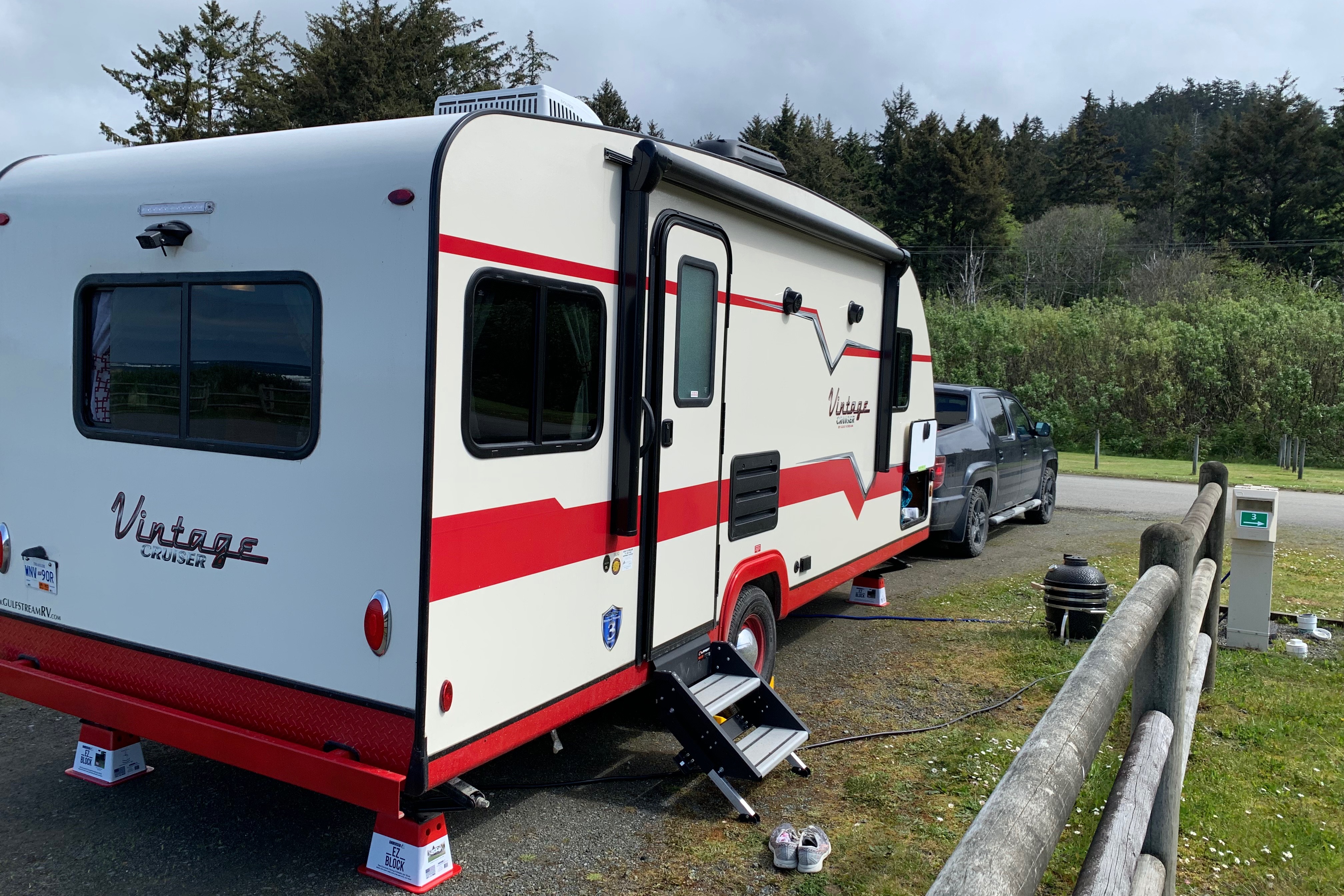 50s Diner Retro Style w/Modern Functionality and Lightweight for Easy Towing with SUV or Light Truck