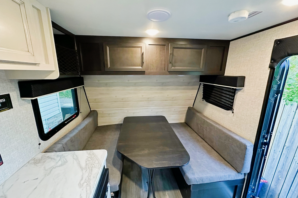 Donovan's Jayco Jay Flight SLX 7 154BH Travel Trailer - SUV Towable!