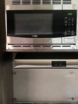 Chris's Coleman 2605 Travel Trailer