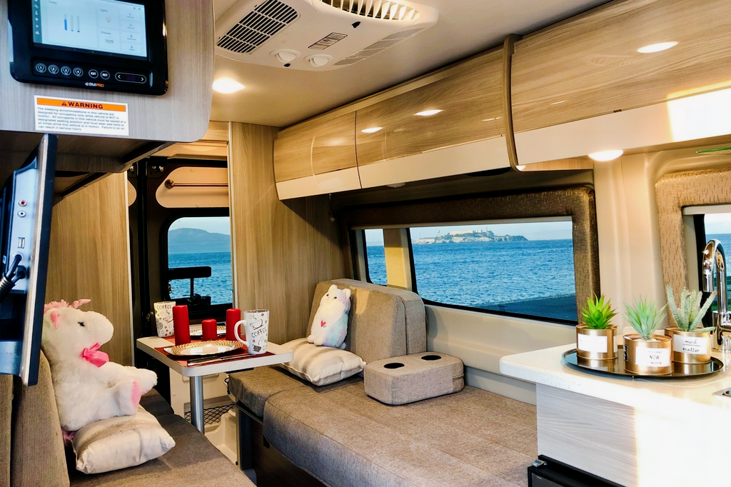 2021 Thor Motor Coach Sequence 20L Passionate Traveler