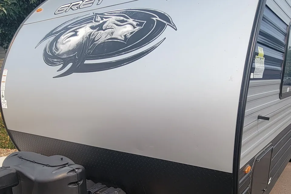 Ismael's 2022 Forest River RV Cherokee Grey Wolf 23DBH Cherokee Grey Wolf 23DBH Travel Trailer