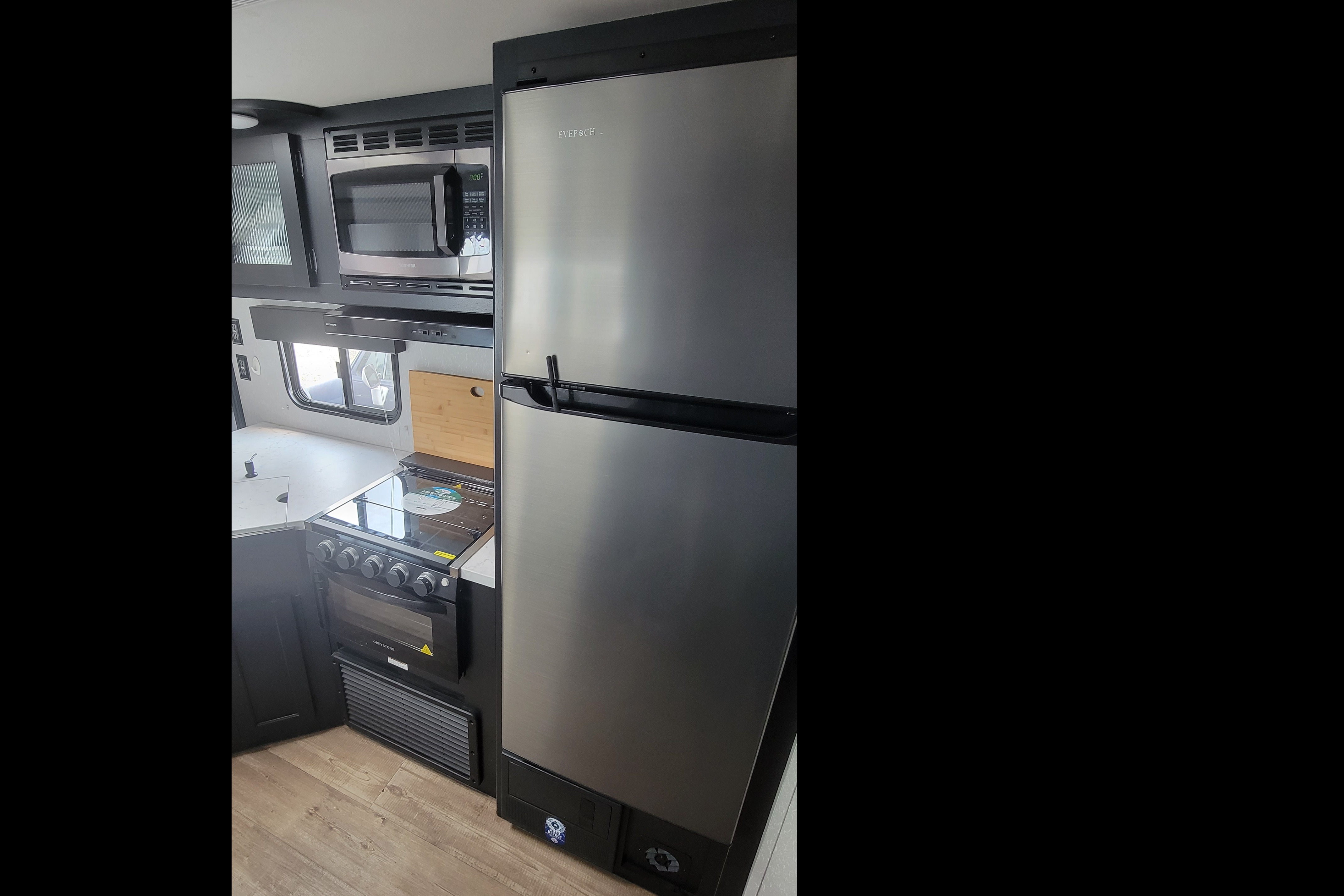 Ismael's 2022 Forest River RV Cherokee Grey Wolf 23DBH Cherokee Grey Wolf 23DBH Travel Trailer