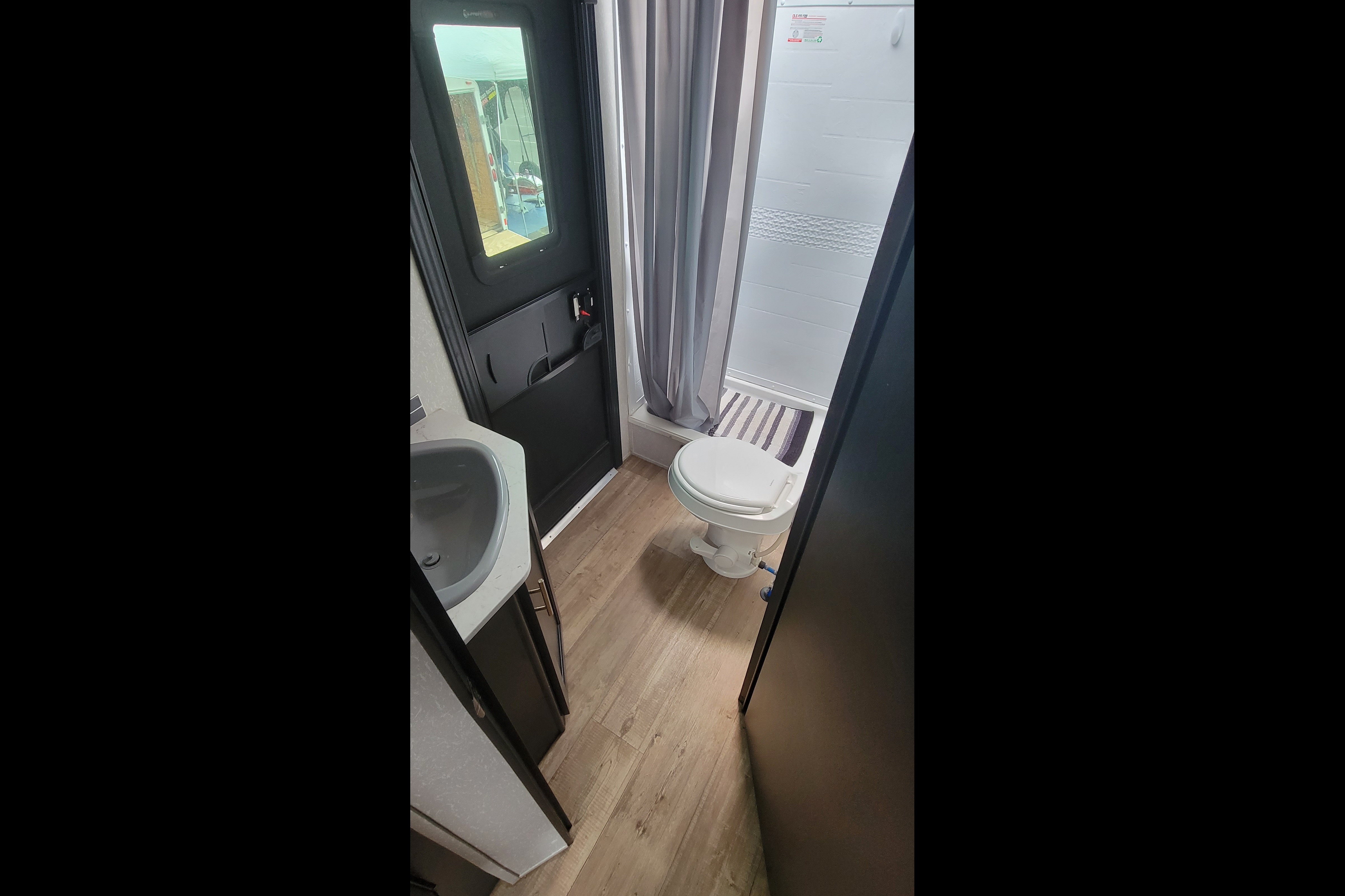 Ismael's 2022 Forest River RV Cherokee Grey Wolf 23DBH Cherokee Grey Wolf 23DBH Travel Trailer