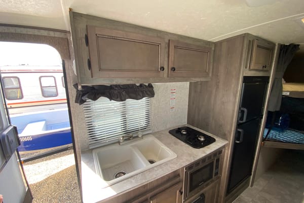 The Armstrongs Apex Nano 208BHS Travel Trailer