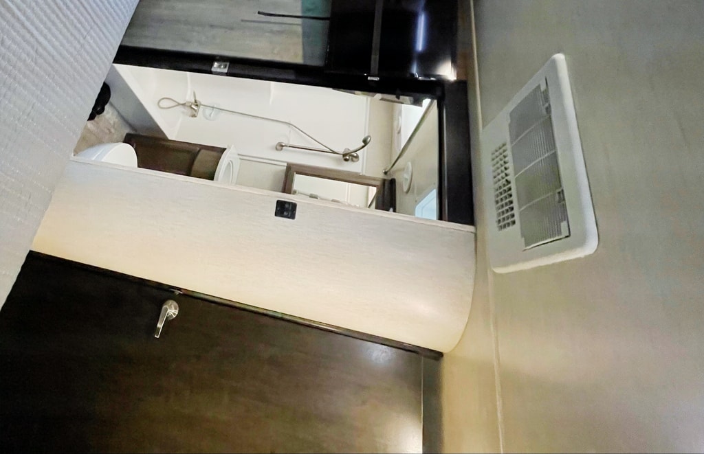 George's Cyclone  Fifth Wheel Delivered only 