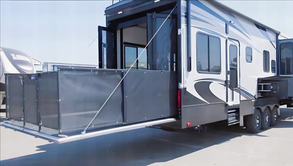 George's Cyclone Fifth Wheel Delivered only