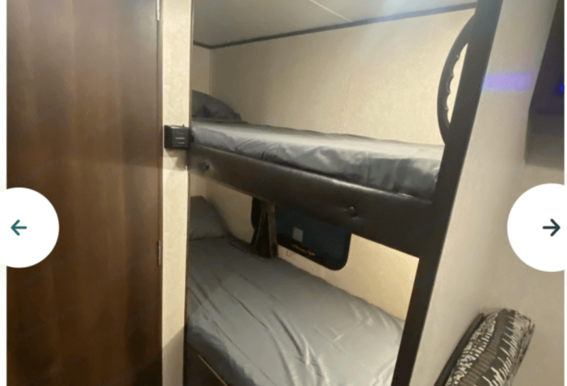 Extremely light weight Jayco Jay flight slx 174bh Travel Trailer