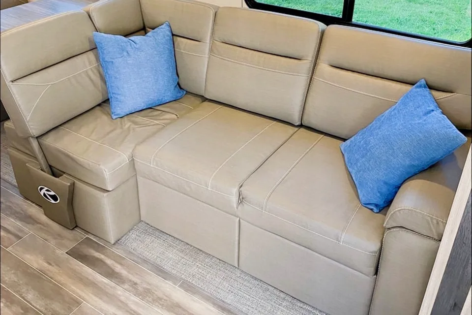 2021 Fully Loaded Family Keystone Travel Trailer