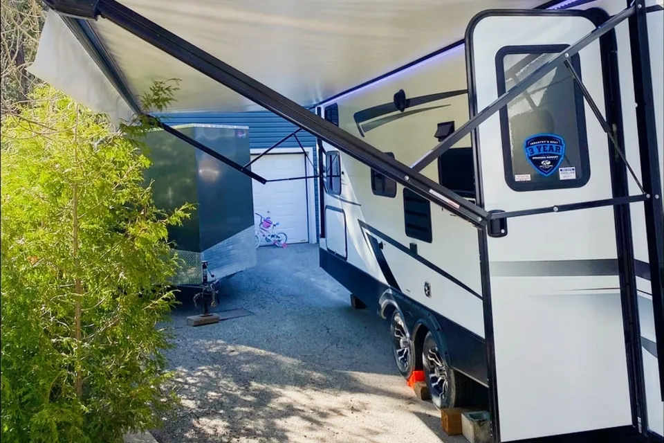 2021 Fully Loaded Family Keystone Travel Trailer