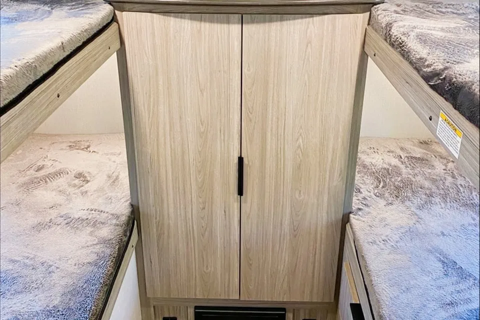 2021 Fully Loaded Family Keystone Travel Trailer