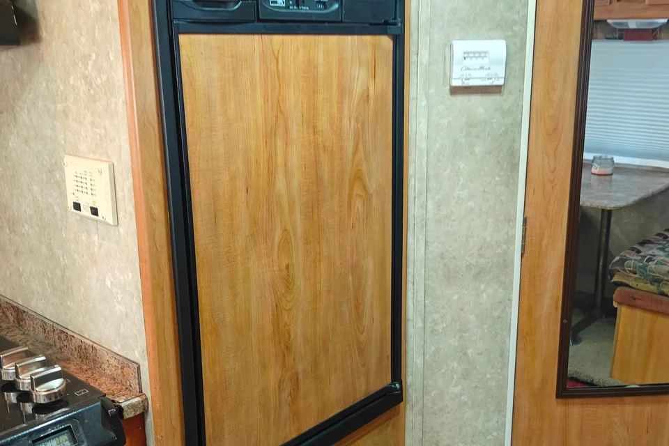 Comfortable and Fun Gulf Stream Stream Lite Travel Trailer