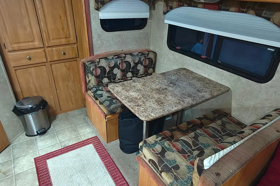 Comfortable and Fun Gulf Stream Stream Lite Travel Trailer