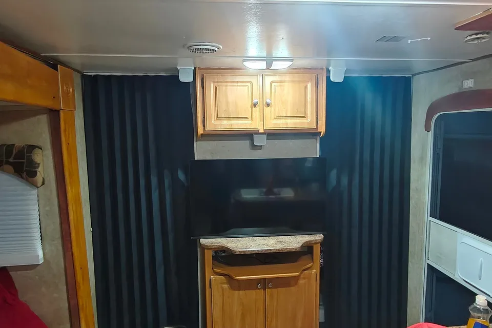Comfortable and Fun Gulf Stream Stream Lite Travel Trailer