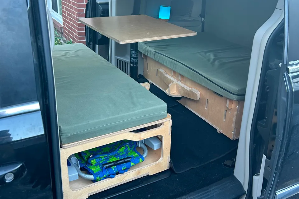 KK Camper minivan