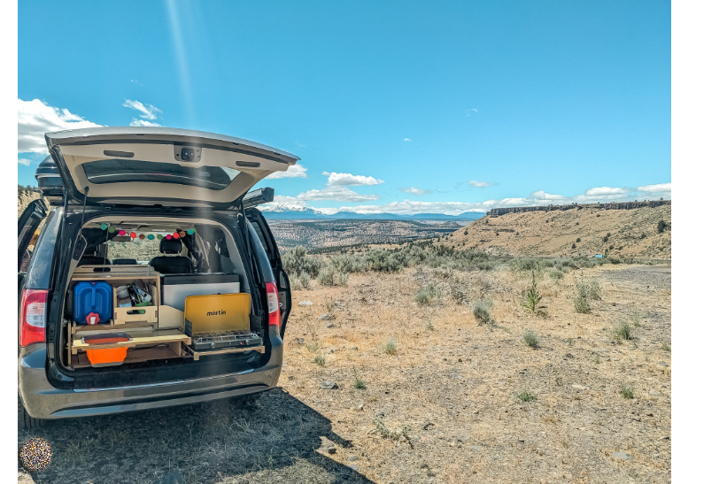 KK Camper minivan