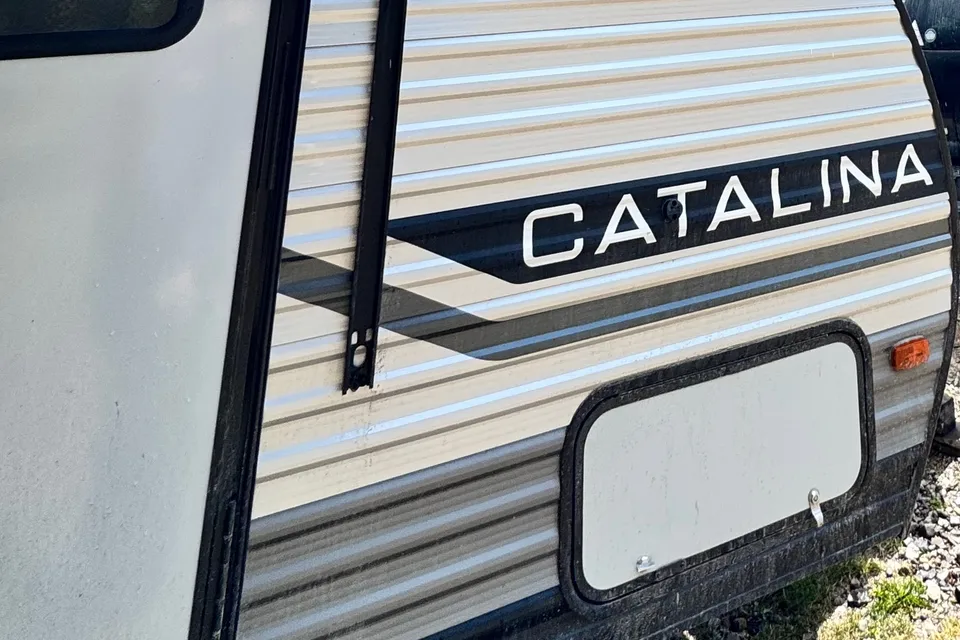 2024 Coachmen Catalina 184BHS • Off-Grid Family Bunkhouse w/ 300W Solar Lithium | Delivery & Setup