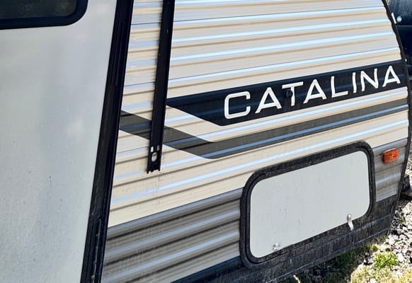 2024 Coachmen Catalina 184BHS • Off-Grid Family Bunkhouse w/ 300W Solar Lithium | Delivery & Setup