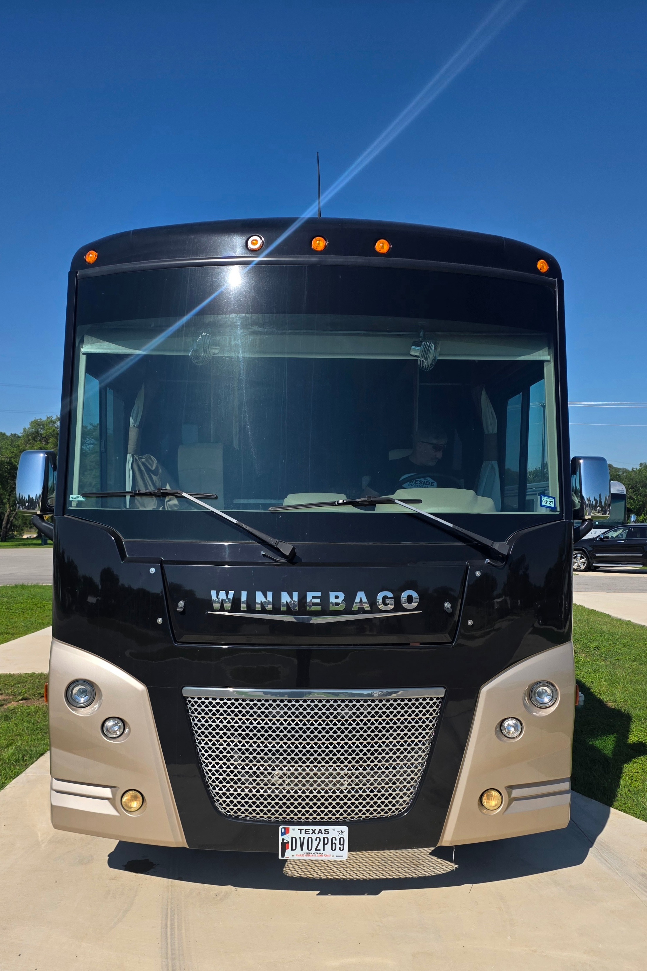 Meet "Nomad" - Winnebago Vista LX 2019