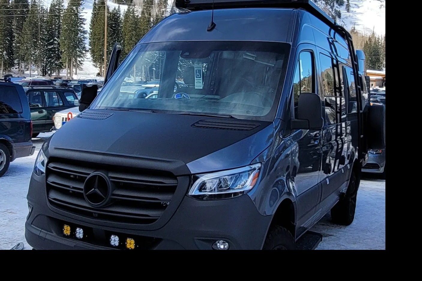 Storyteller Overland Stealth Mode 4x4