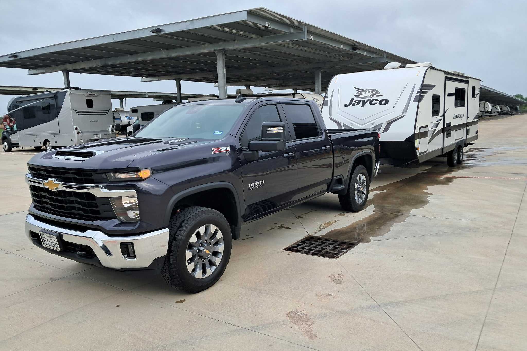 2022 Jayco Jay Feather 24BH Travel Trailer (Family Friendly Trailer)