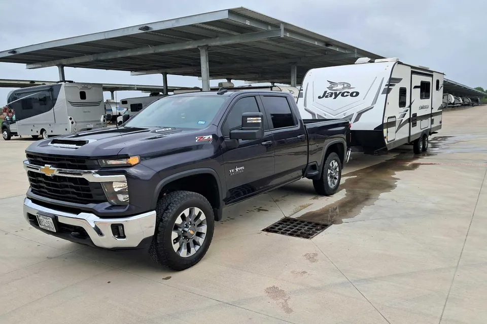 2022 Jayco Jay Feather 24BH Travel Trailer (Family Friendly Trailer)