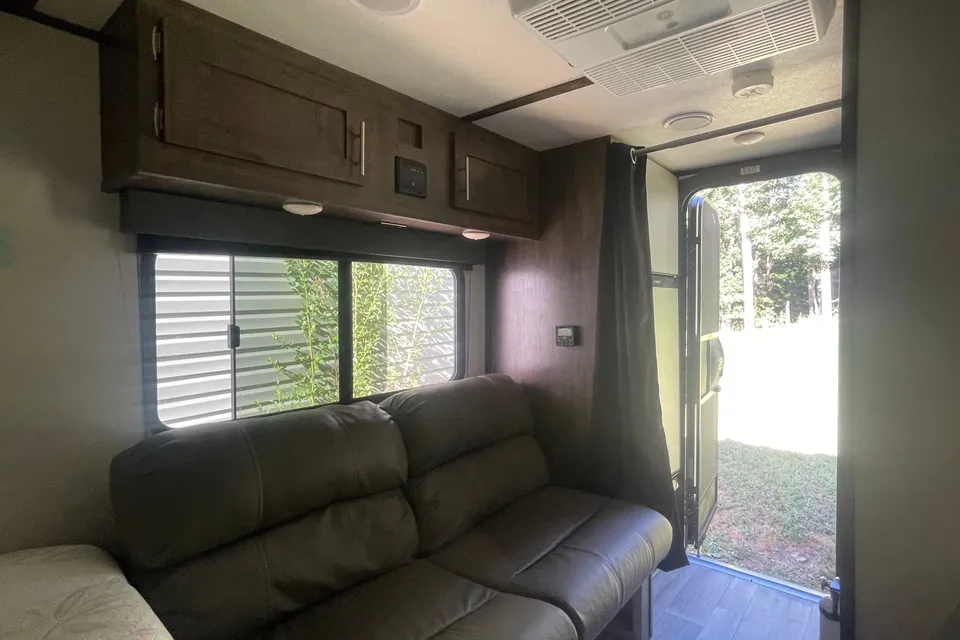 Sharmaine's Riverside RV Xplorer 135x Travel Trailer