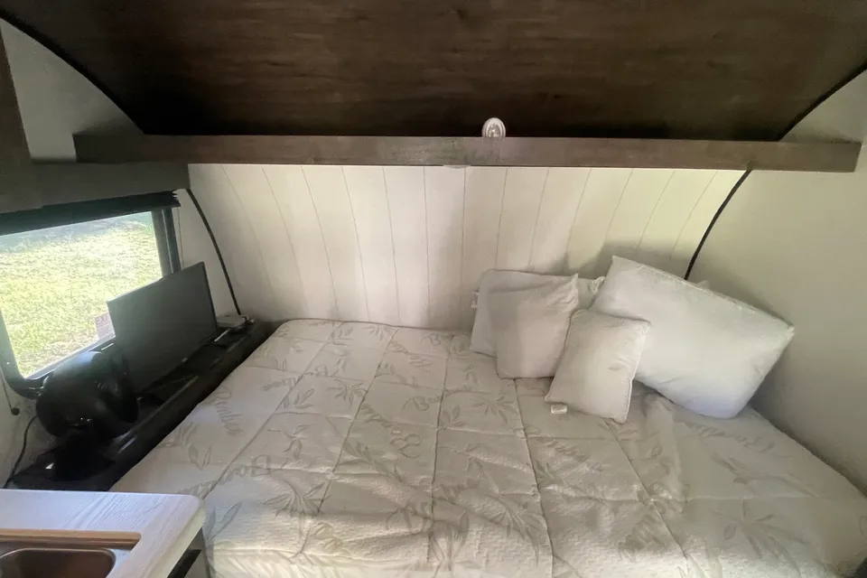 Sharmaine's Riverside RV Xplorer 135x Travel Trailer