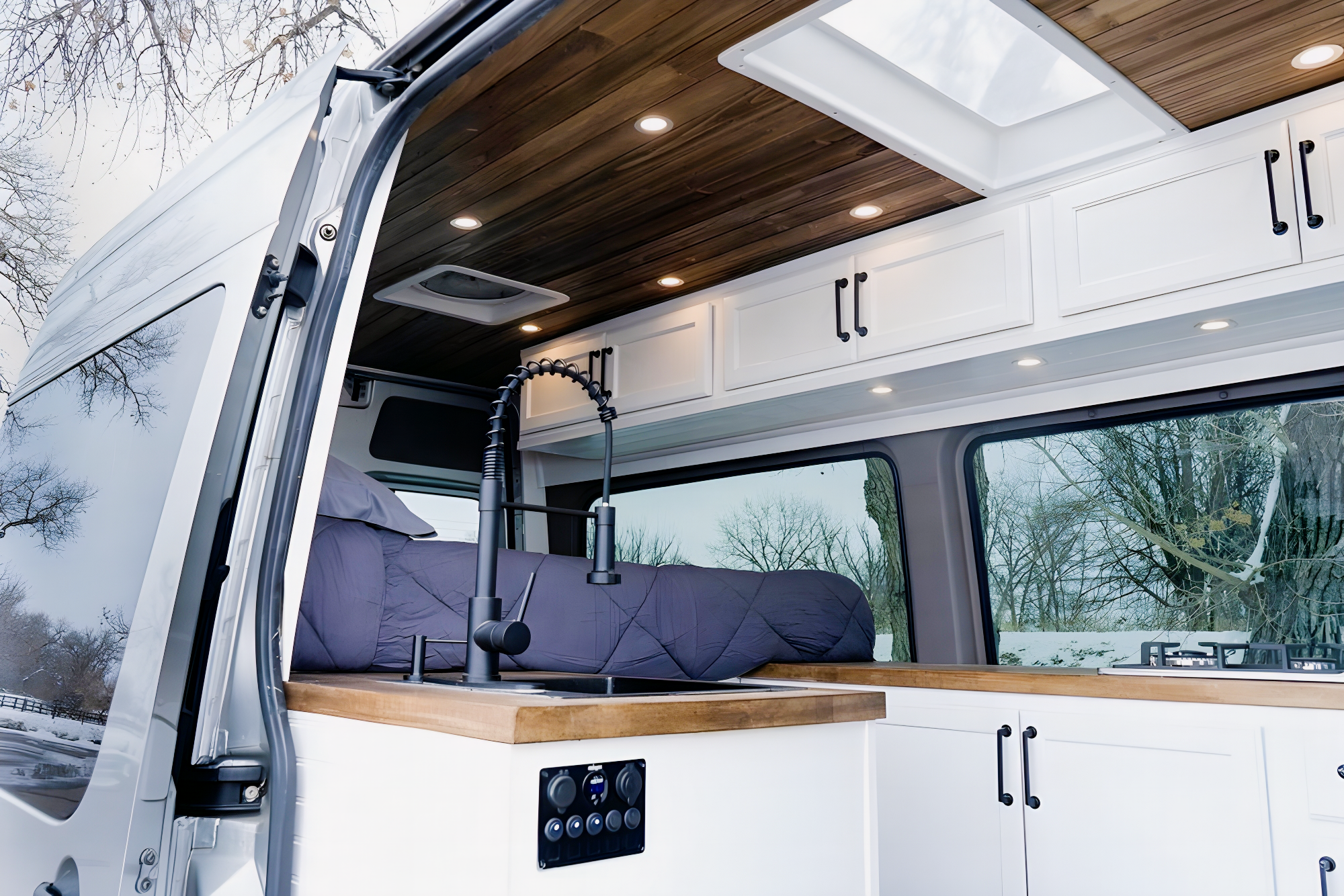 Mercedes-Benz 2500 Campervan