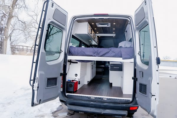 Mercedes-Benz 2500 Campervan