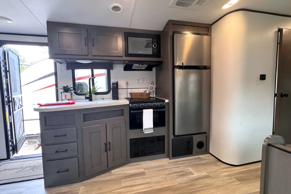 Steve's Forest River Acadia 29LT Travel Trailer