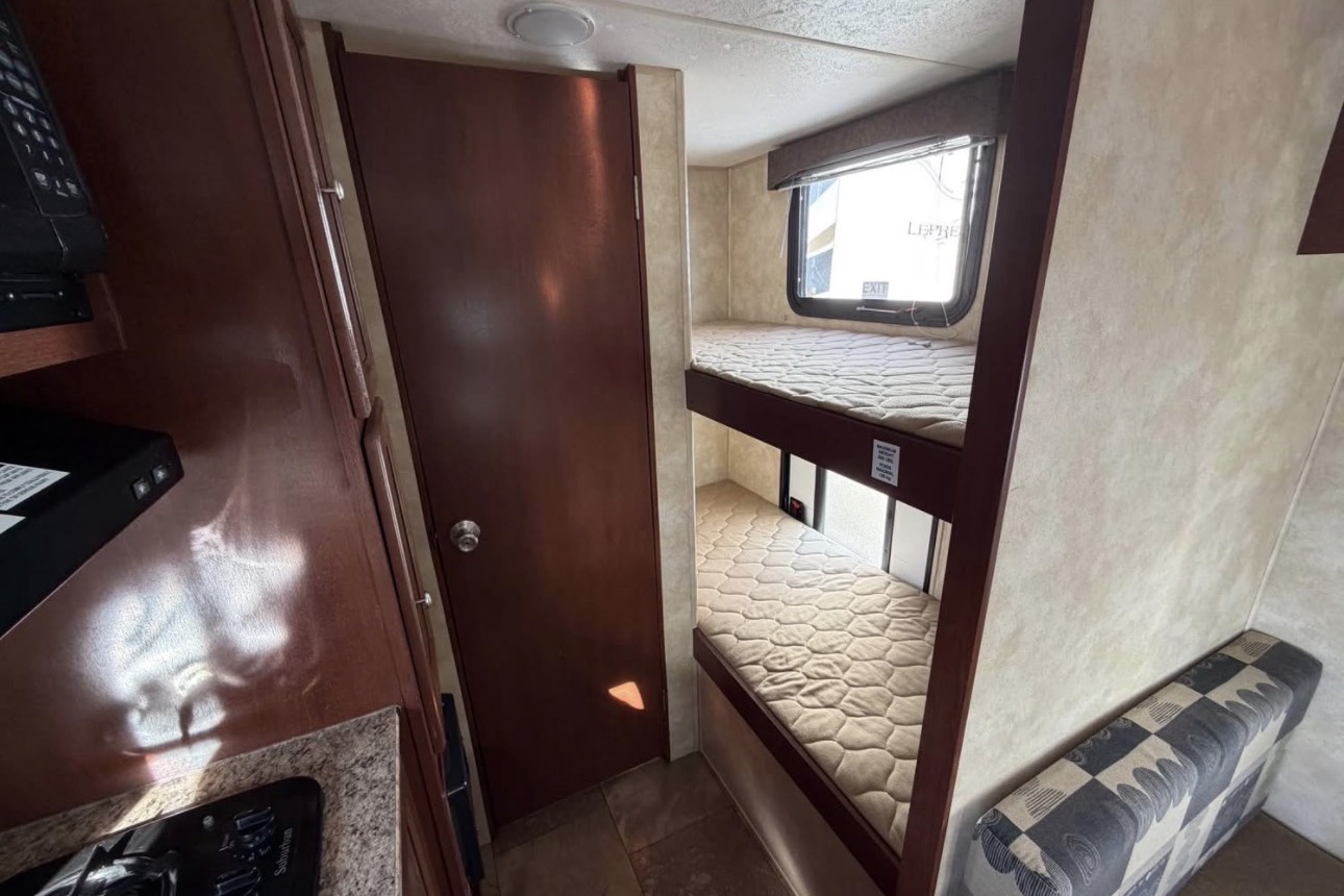 RVnb Coachmen Clipper 17BH