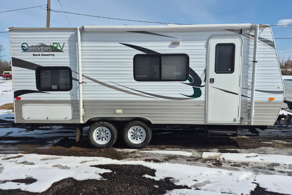 Outback Trailer Manufacturing Back Country 18F Travel Trailer