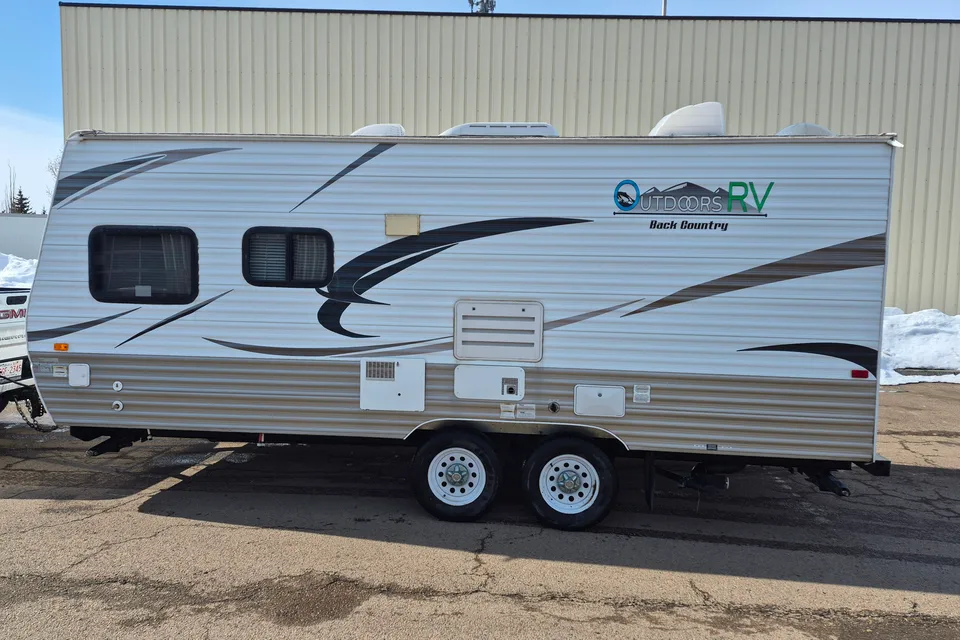 Outback Trailer Manufacturing Back Country 18F Travel Trailer
