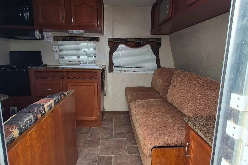 Outback Trailer Manufacturing Back Country 18F Travel Trailer