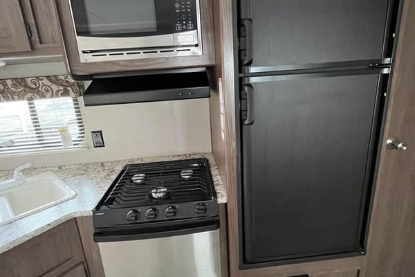 Shadewald's Keystone Hideout Travel Trailer