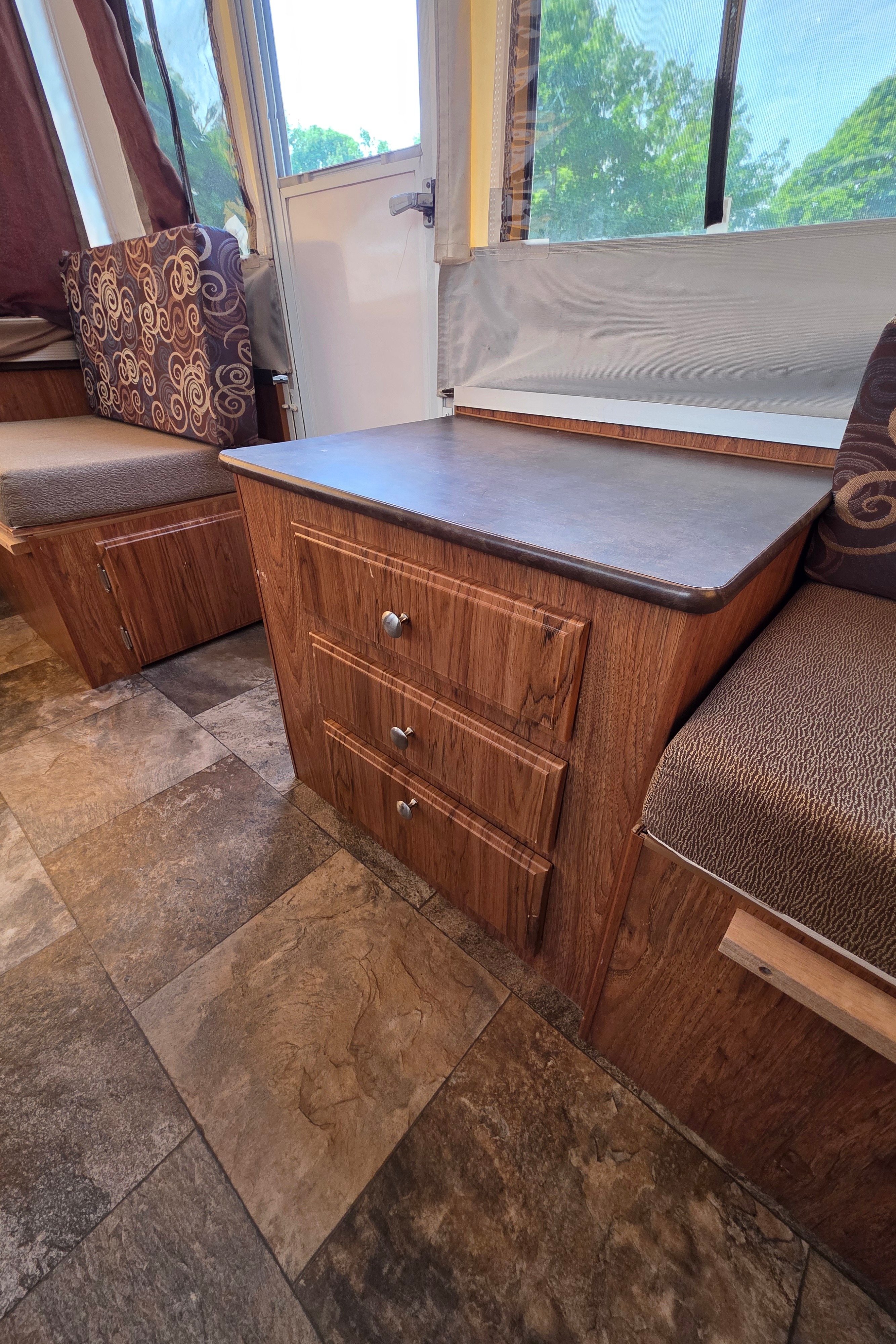 The Happy Camper -family-friendly Rockwood Freedom Pop-up trailer