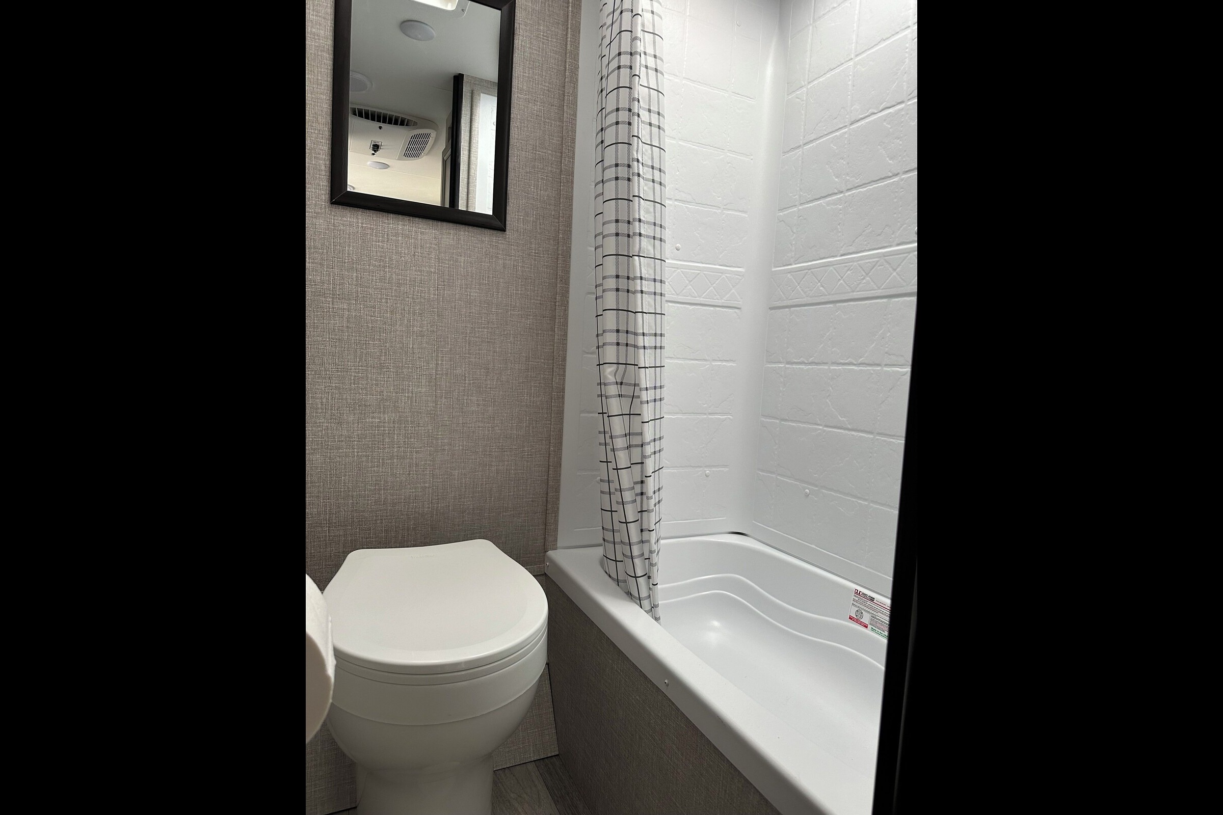 Lore's Jayco Jay Flight Travel Trailer